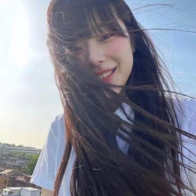 彩虹艳女